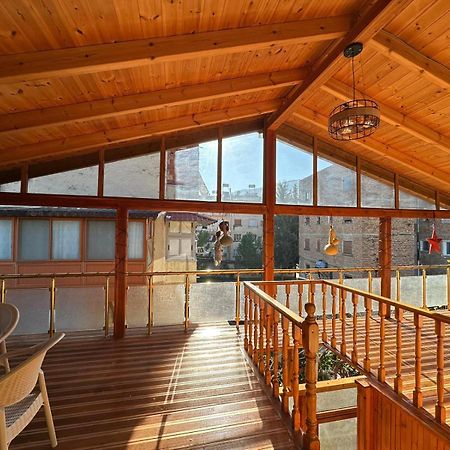 Alimeti Guesthouse 培拉特 外观 照片