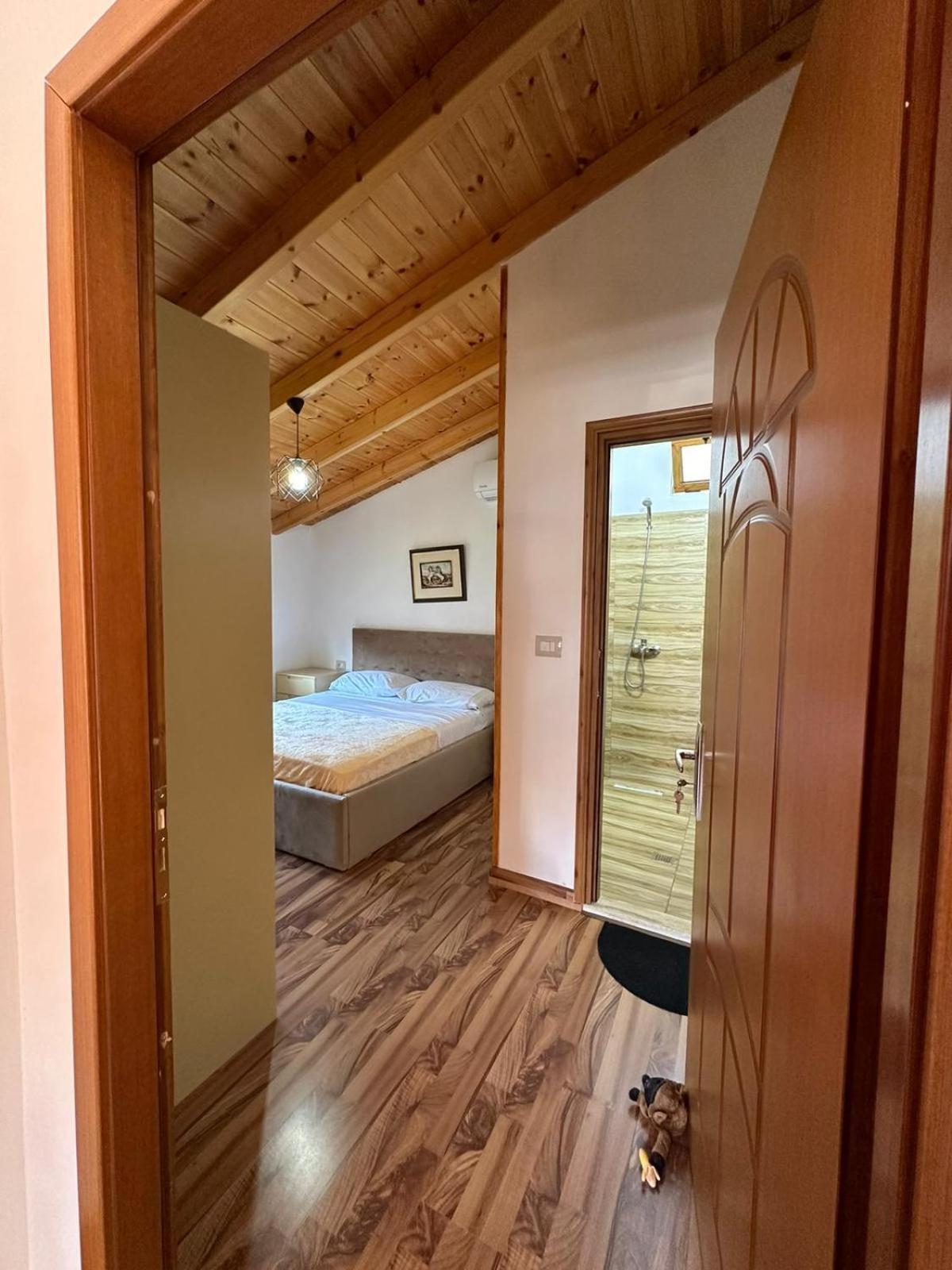 Alimeti Guesthouse 培拉特 外观 照片