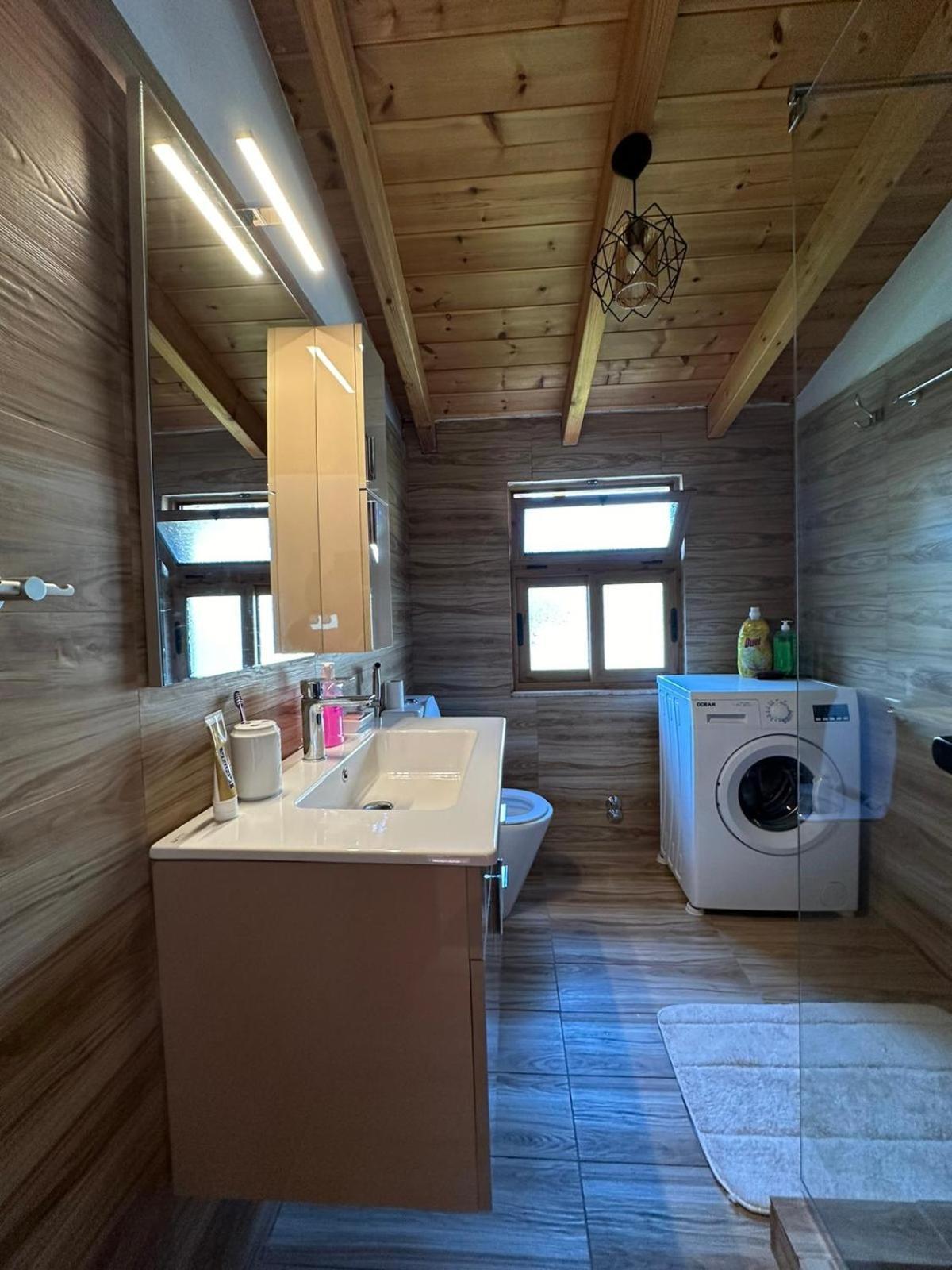 Alimeti Guesthouse 培拉特 外观 照片