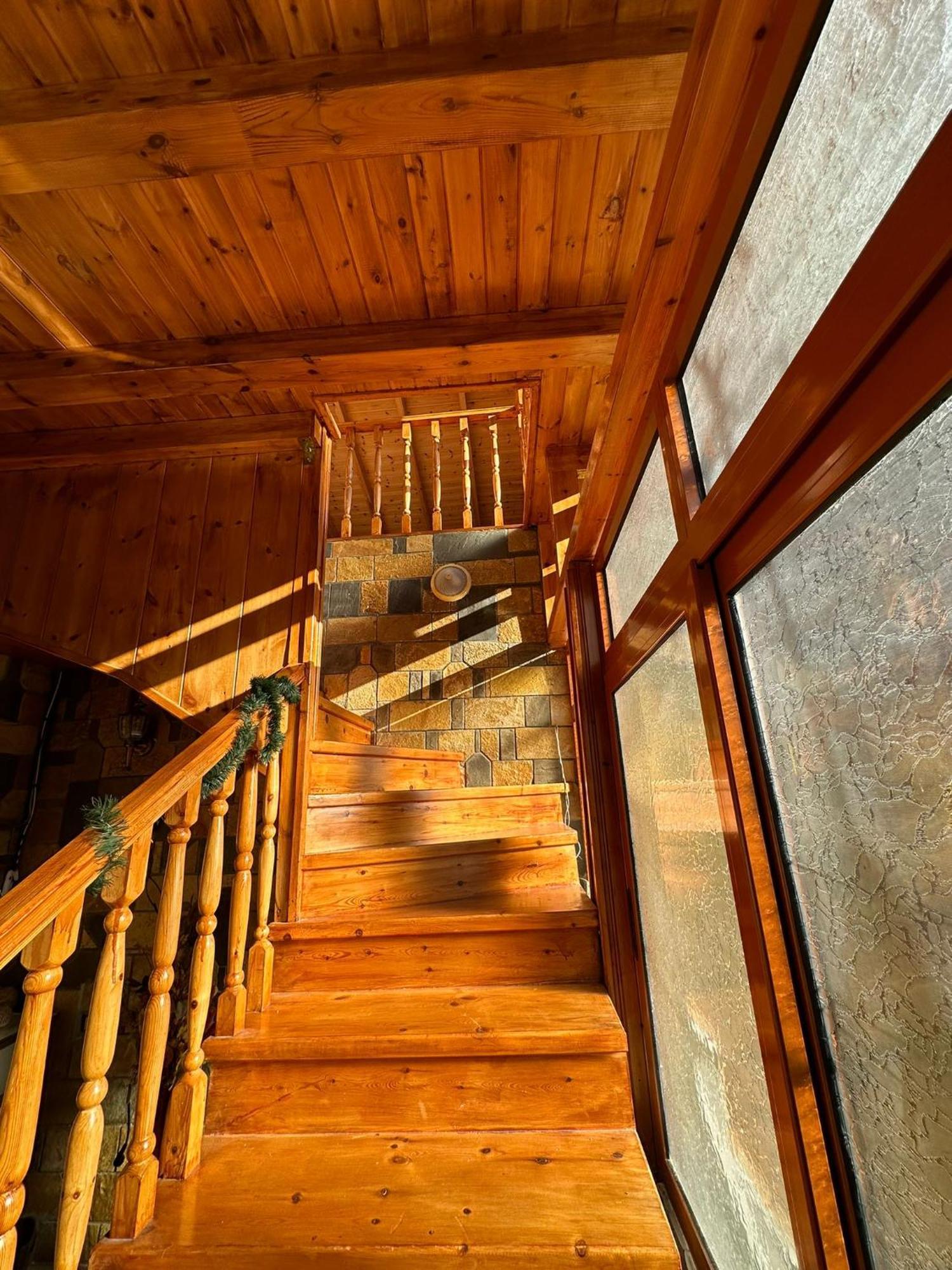 Alimeti Guesthouse 培拉特 外观 照片