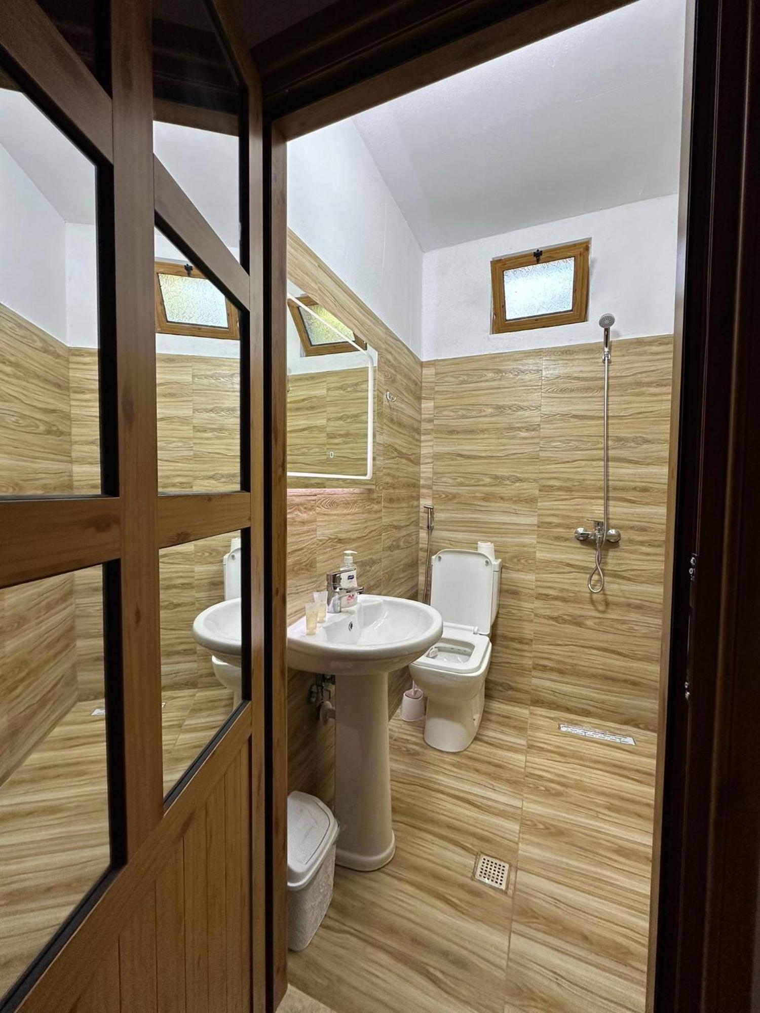 Alimeti Guesthouse 培拉特 外观 照片